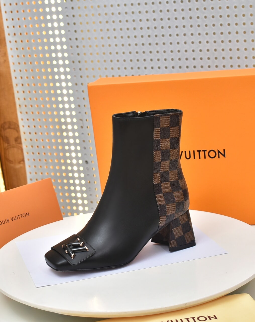 Louis Vuitton Shake Ankle Boots Black And Brown