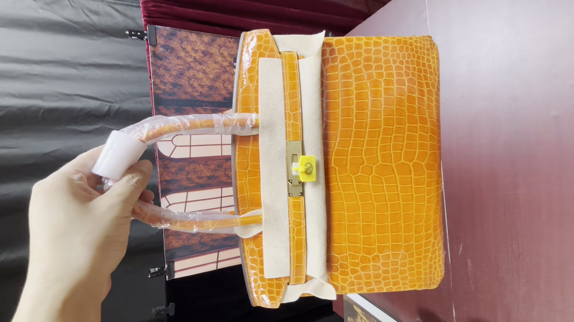 Birkin 25–30 orange glossy crocodile leather gold hardware Custom