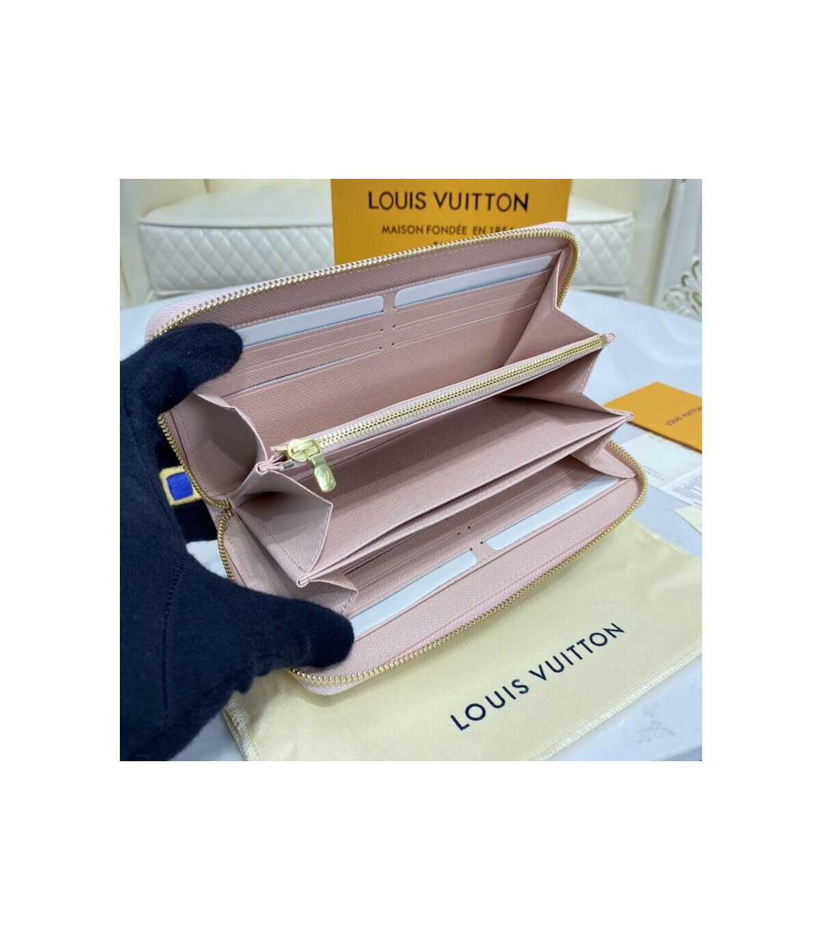 Louis Vuitton Damier Azur Zippy Wallet Pink