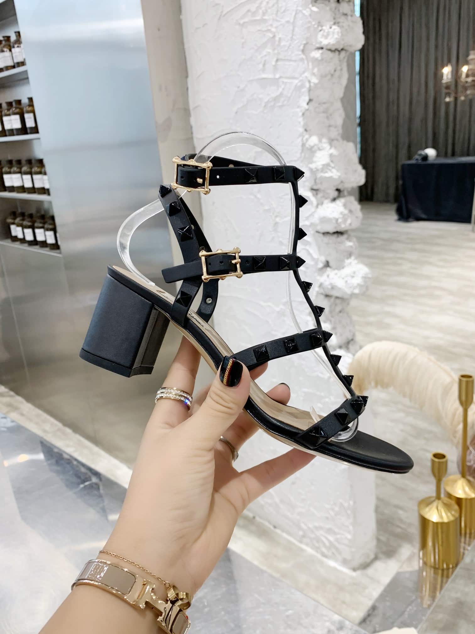 Valentino Garavani Rockstud Leather Sandals Black