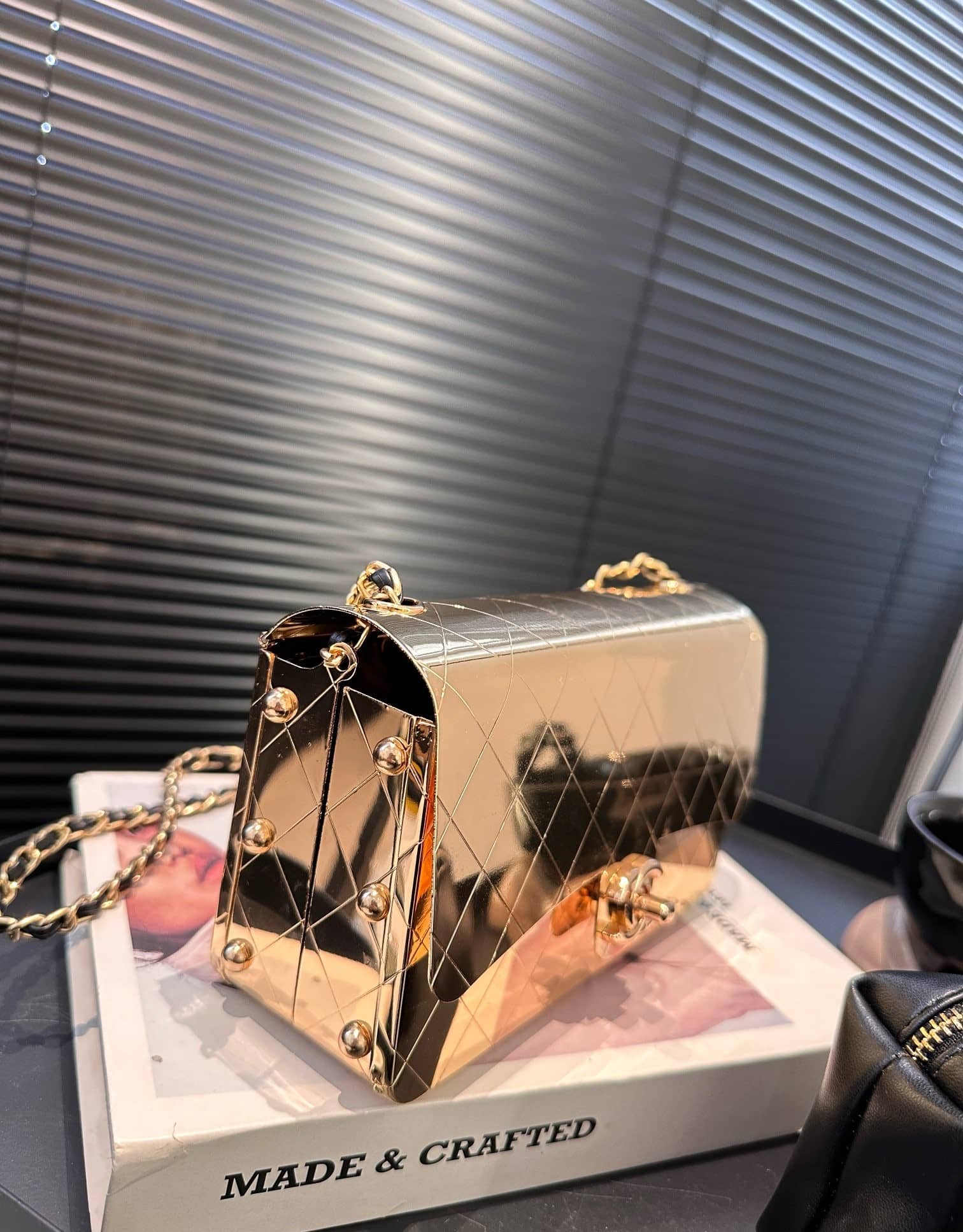 Chanel Flap Bag Gold Metal 18Cm
