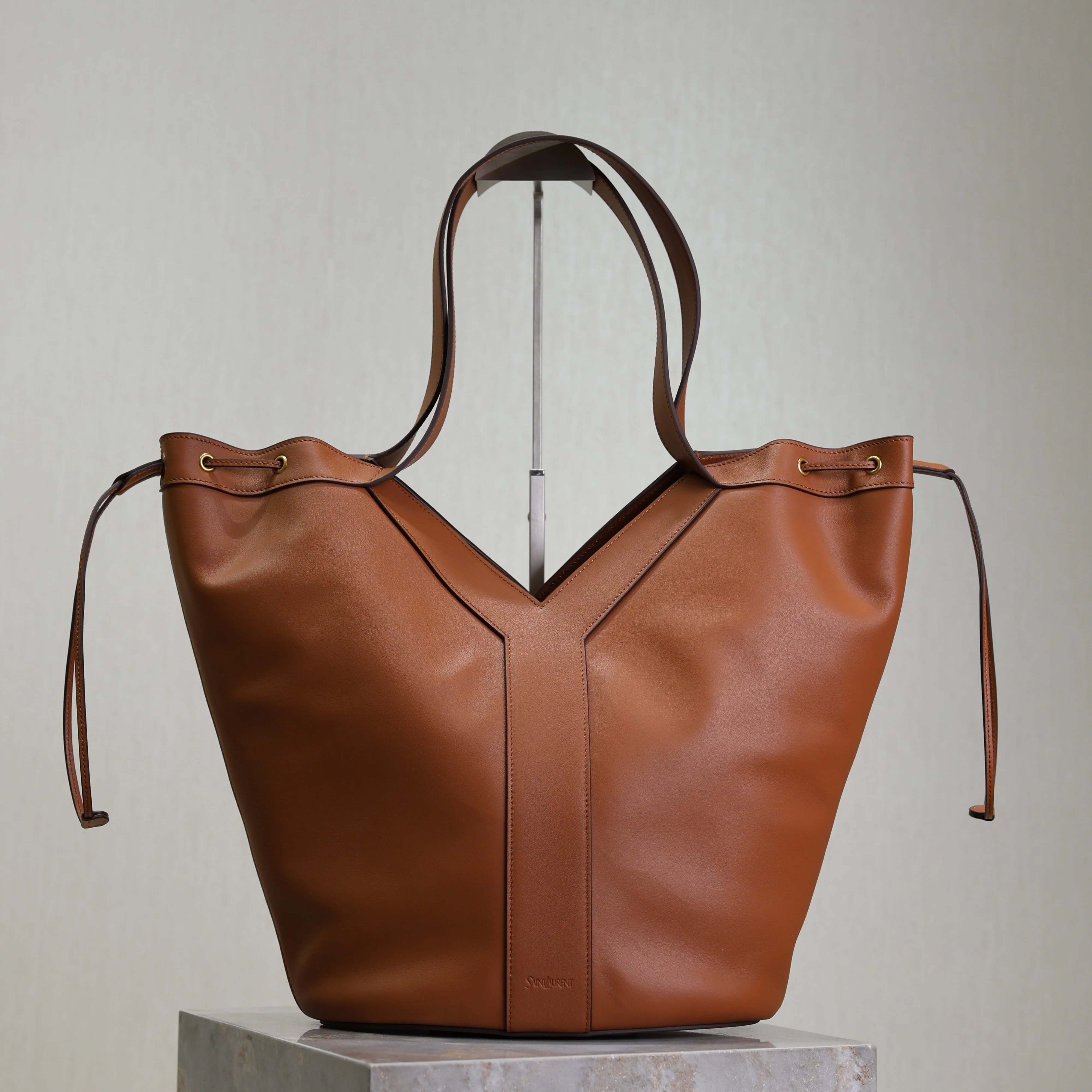 Y Large Leather HOBO Bag Caramel Leather