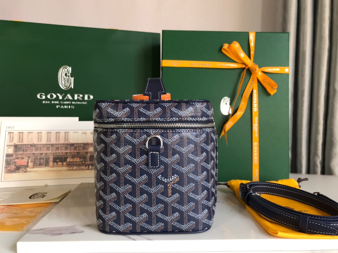 Goyard Muse Vanity Case 20 Cm Navy Blue Goyardine Canvas