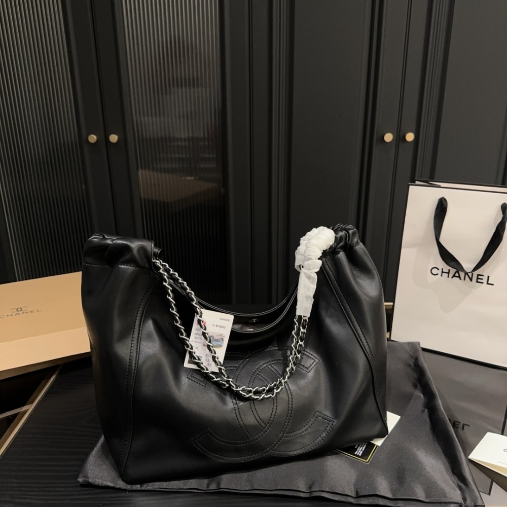 Chanel Timeless Chain Tote Black
