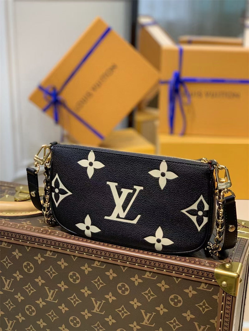 Louis Vuitton Multi Pochette Accessoires 25Cm Black