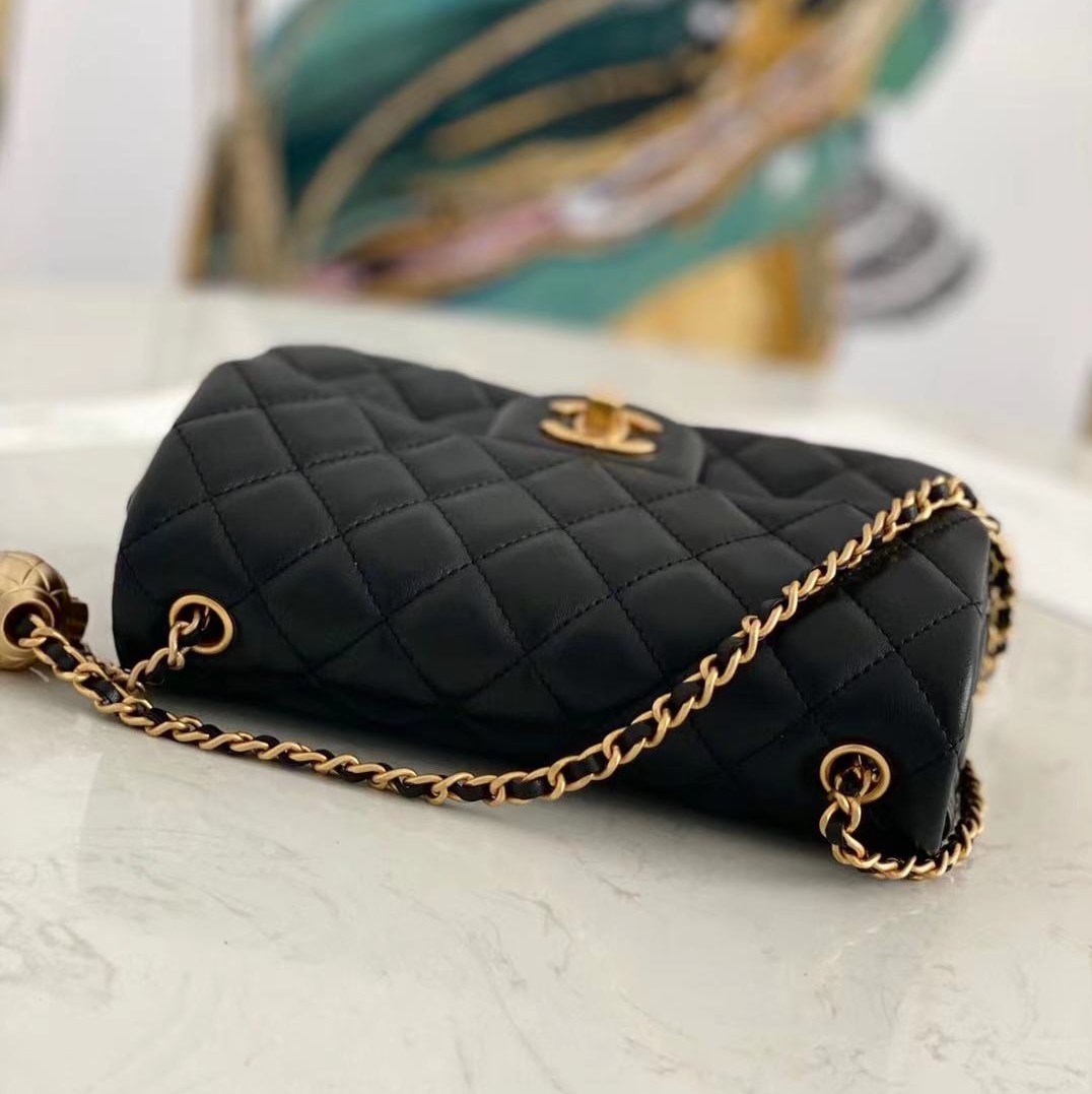 Chanel Shoulder Bag Black 20Cm/7.9in Ap1787