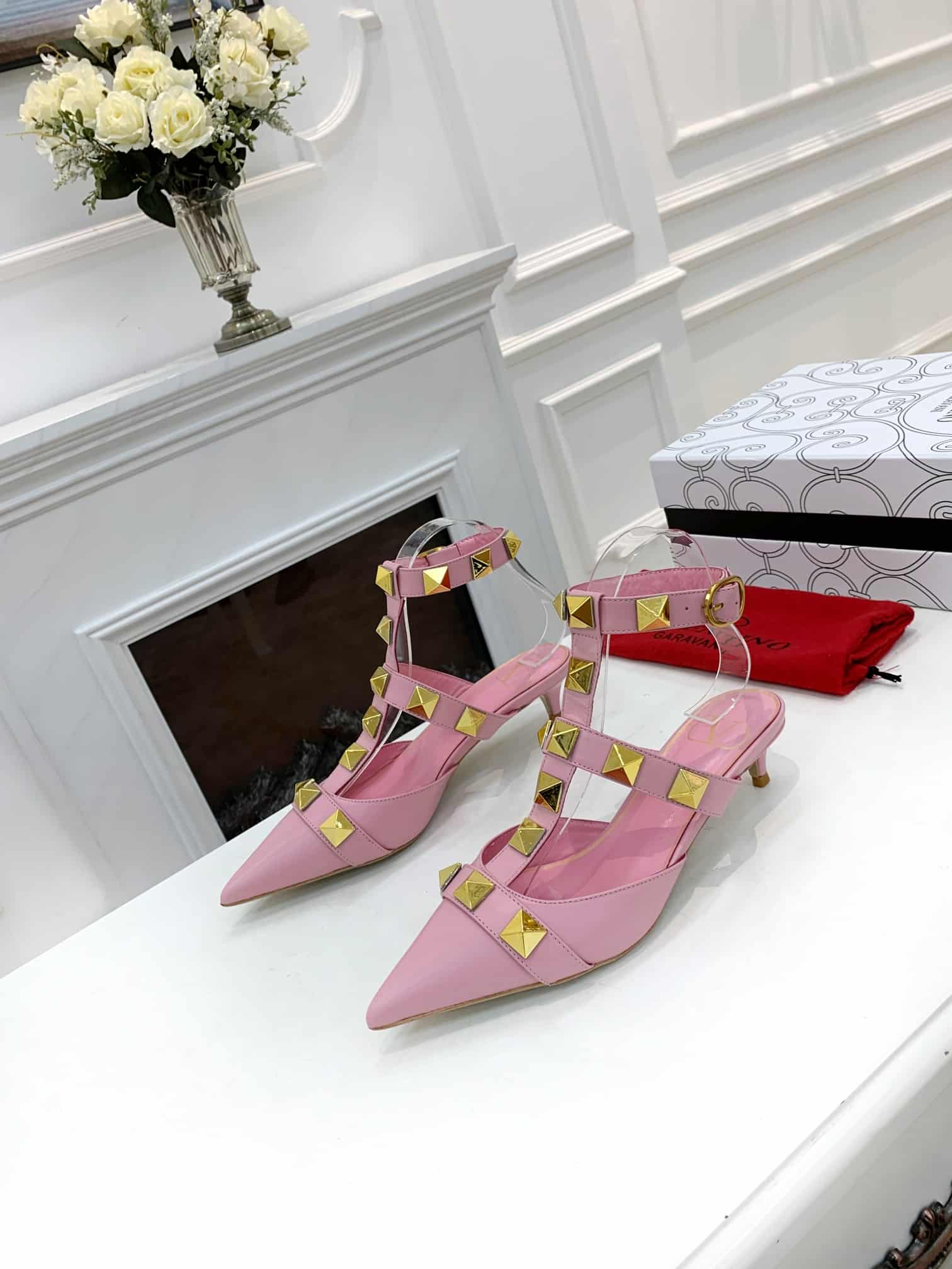 Valentino Garavani Roman Stud Kitten Heel Pumps Pink
