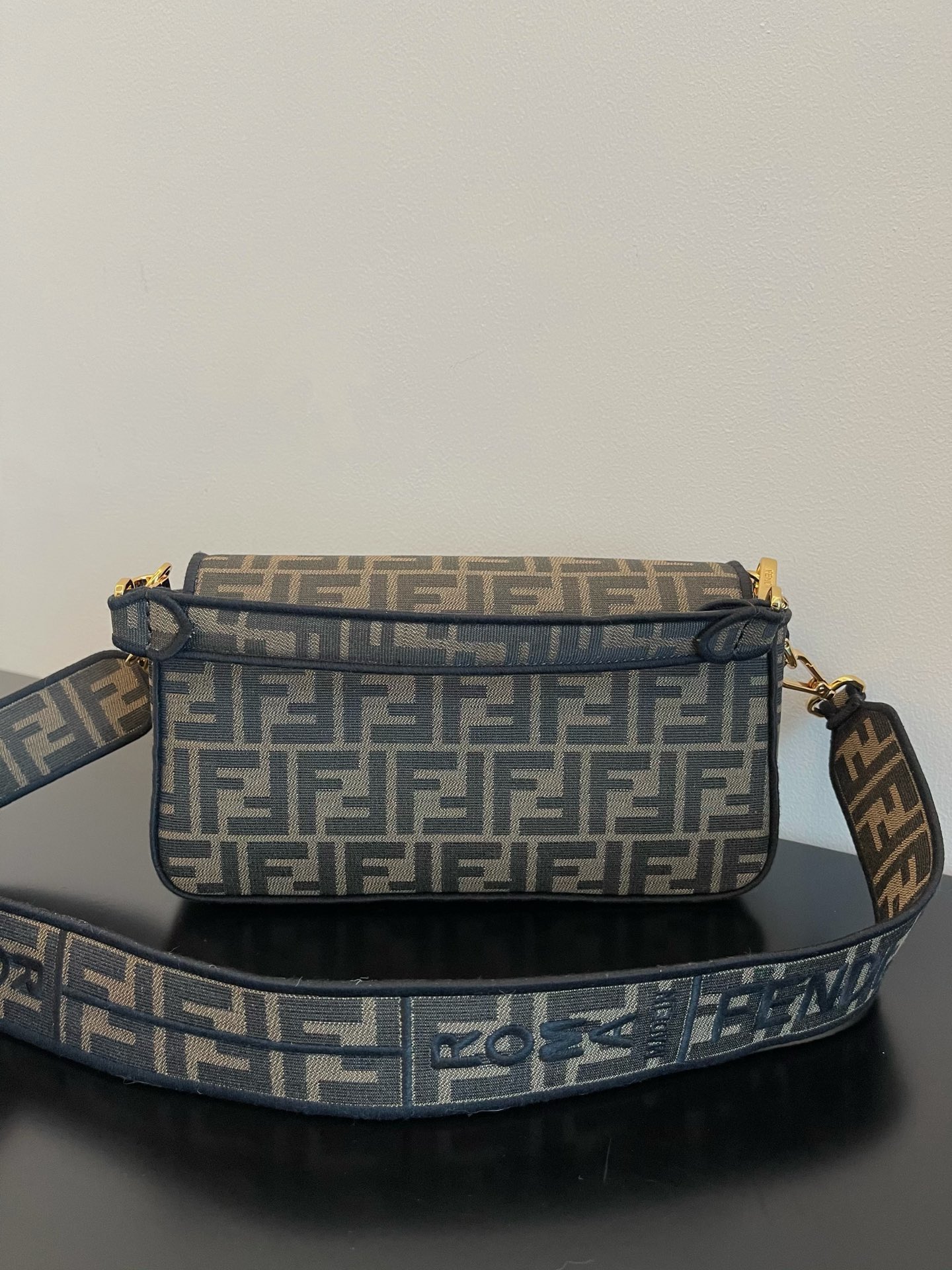 Fendi Baguette Jacquard Ff Fabric Bag 26Cm 8Br600A6V5F17U4
