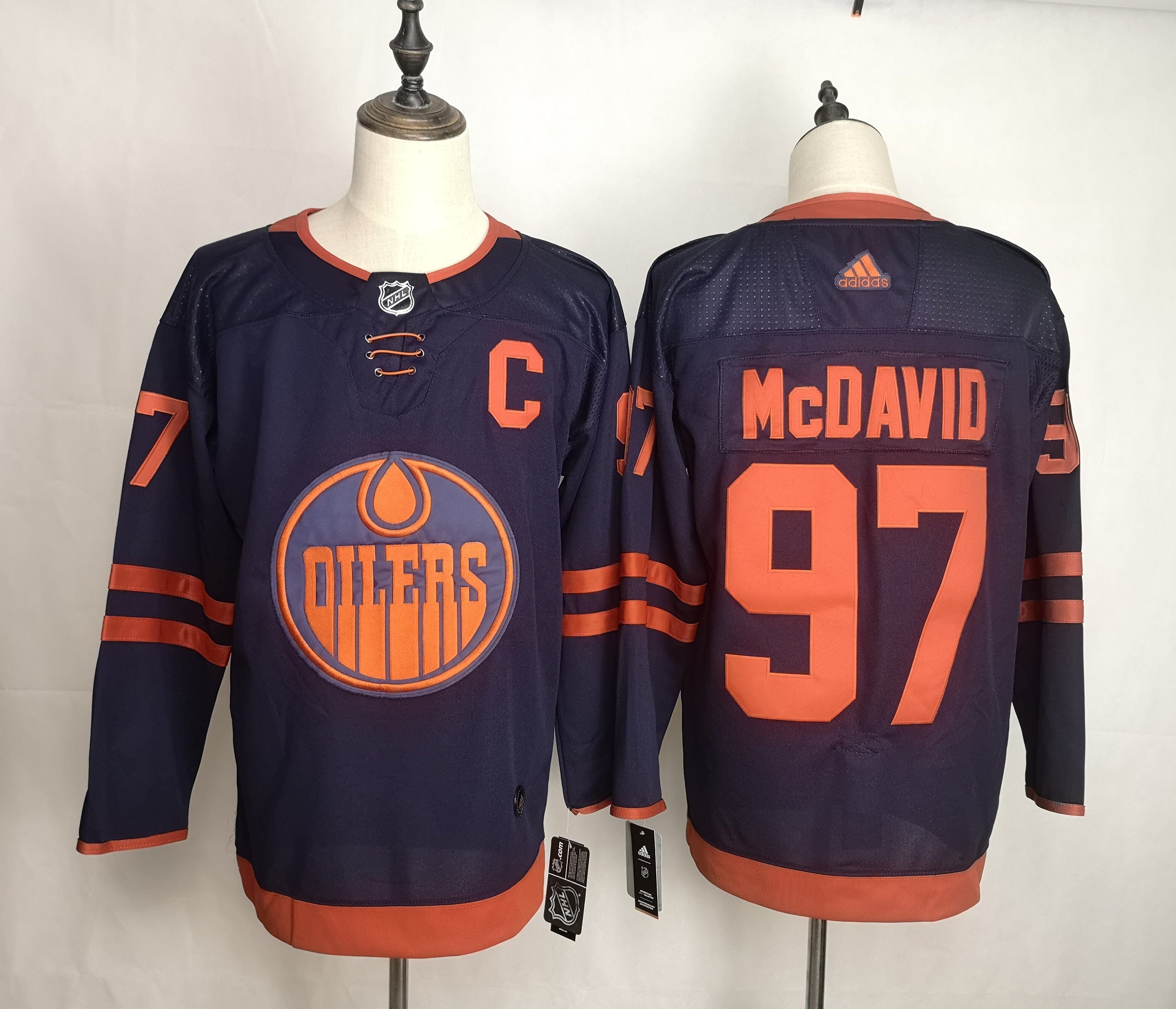 NHL  Edmonton Oilers  McDAVID # 97 Jersey