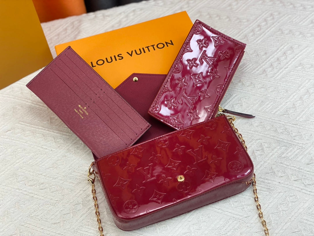 Louis Vuitton Pochette F Licie Wine Red 21Cm