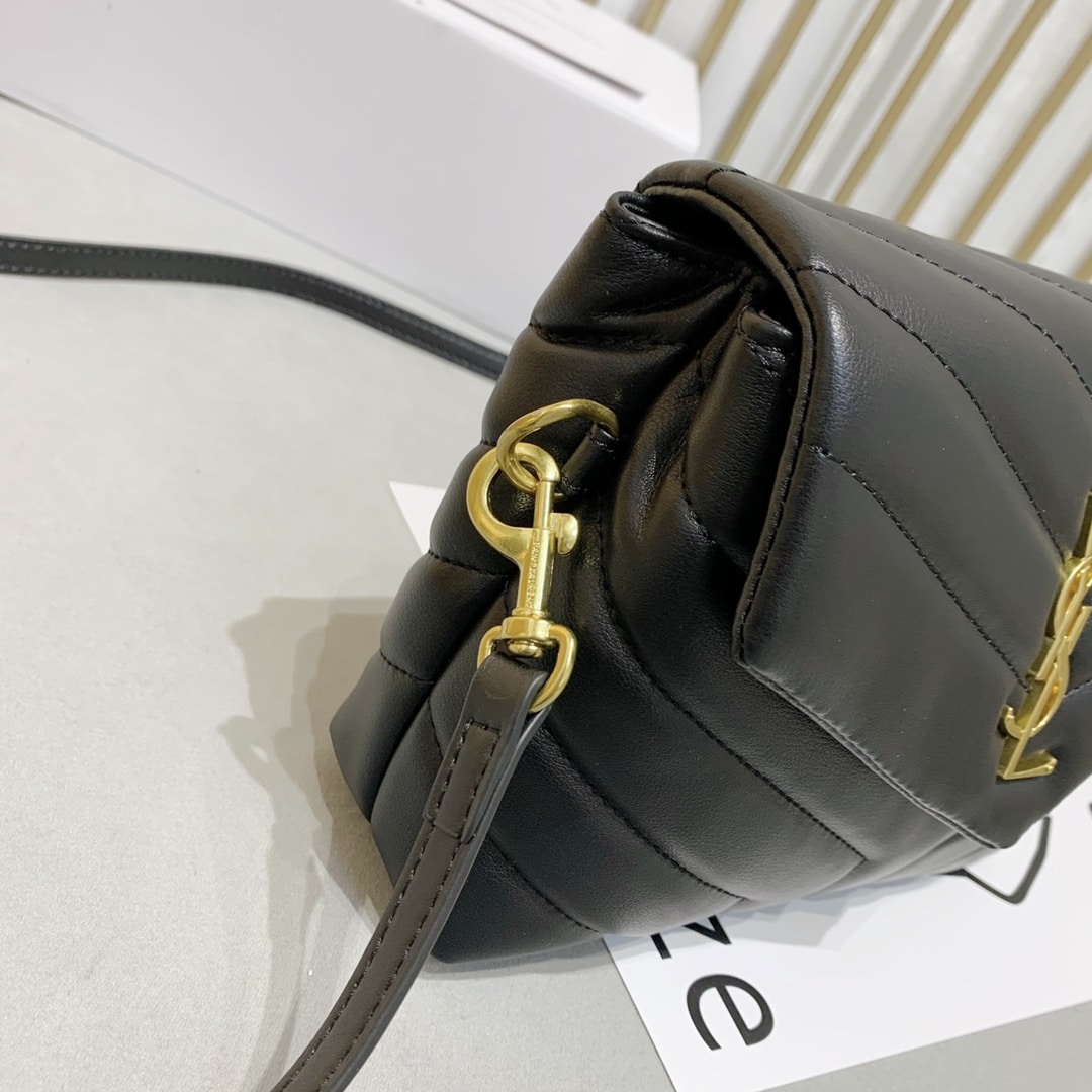 Saint Laurent Loulou Toy Strap Bag In Quilted Y Leather Black