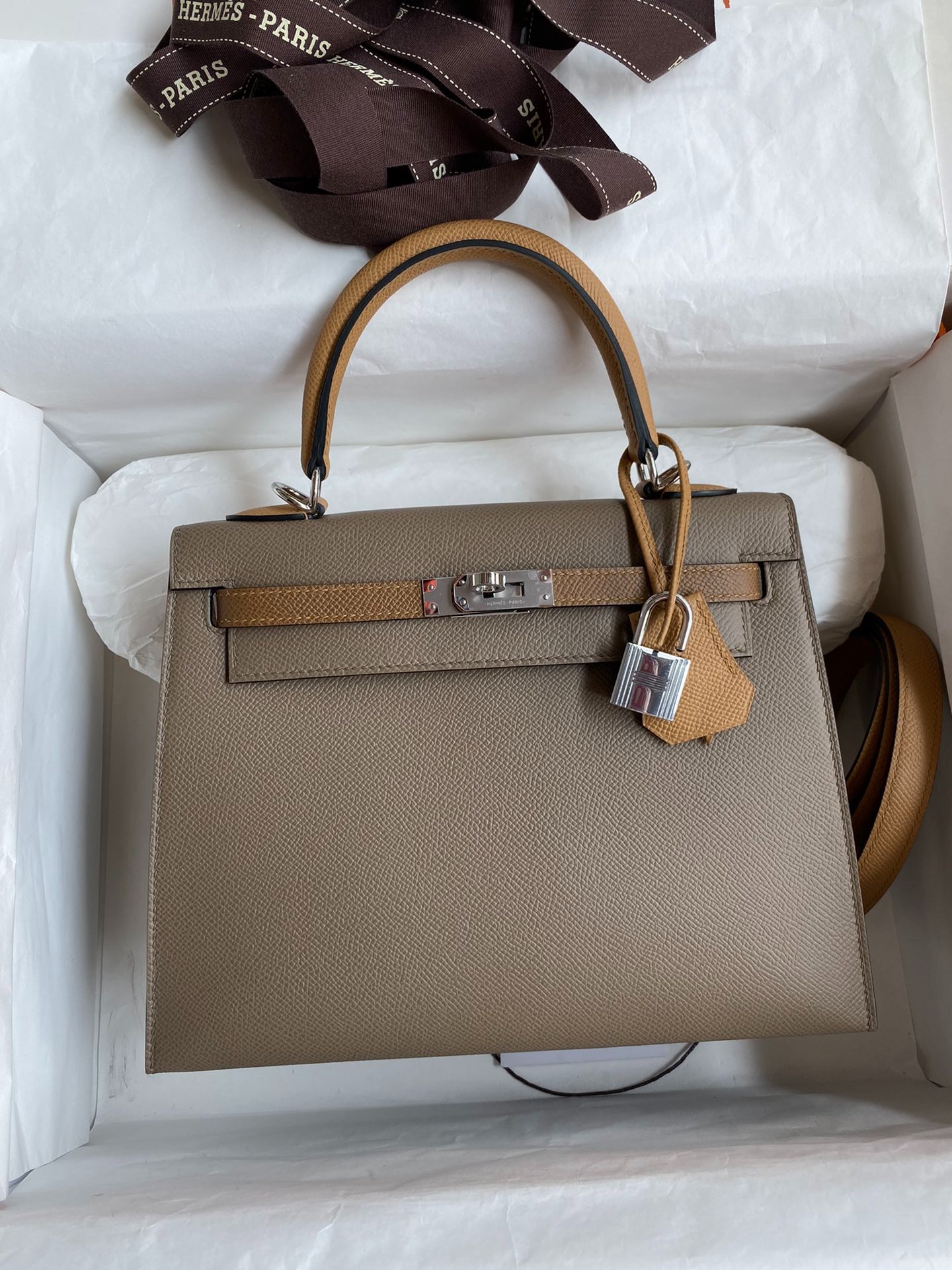 Hermes Kelly 25 Bag In Greige Epsom Leather For Women 25cm/10in