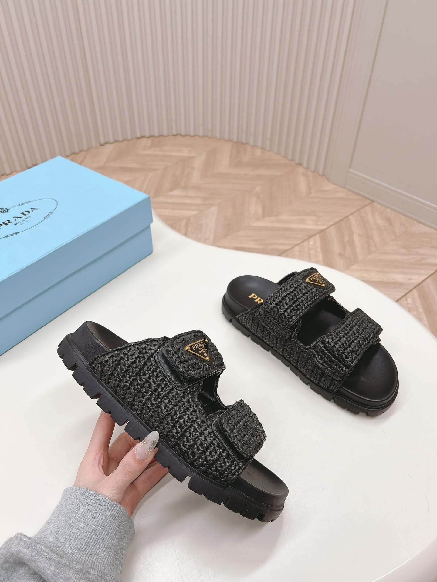 Prada Fussbett Raffia Dual Buckle Slide Sandals Black