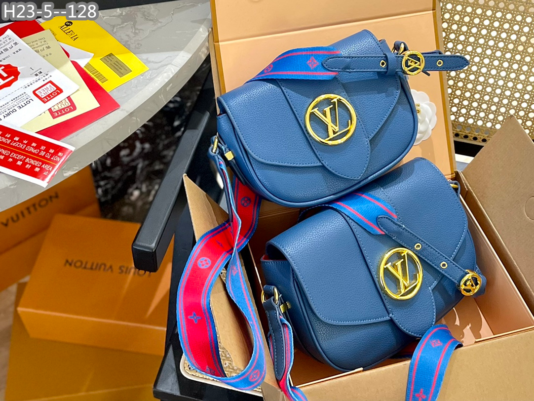 Louis Vuitton Pont 9 Soft Pm Blue 20Cm M58964