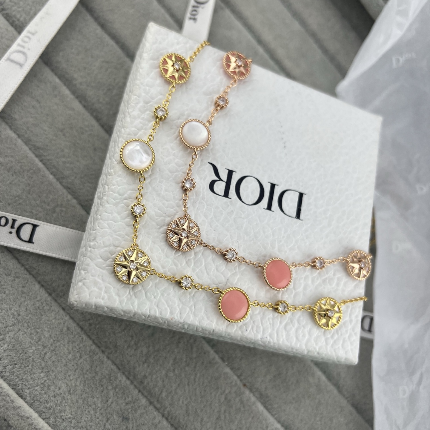White Star Five-Petal Necklace