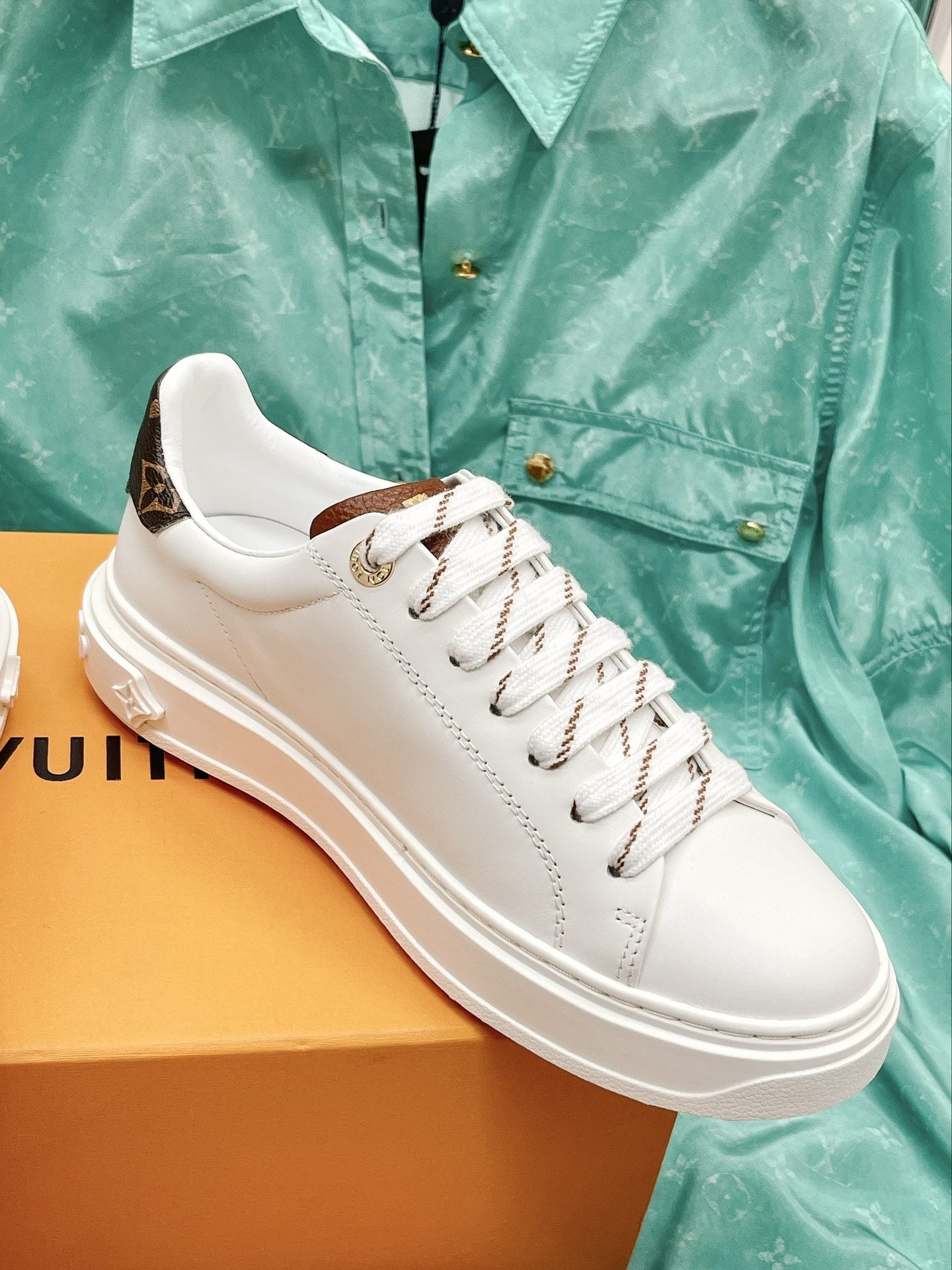 Louis Vuitton Time Out Sneaker 1Aadmt