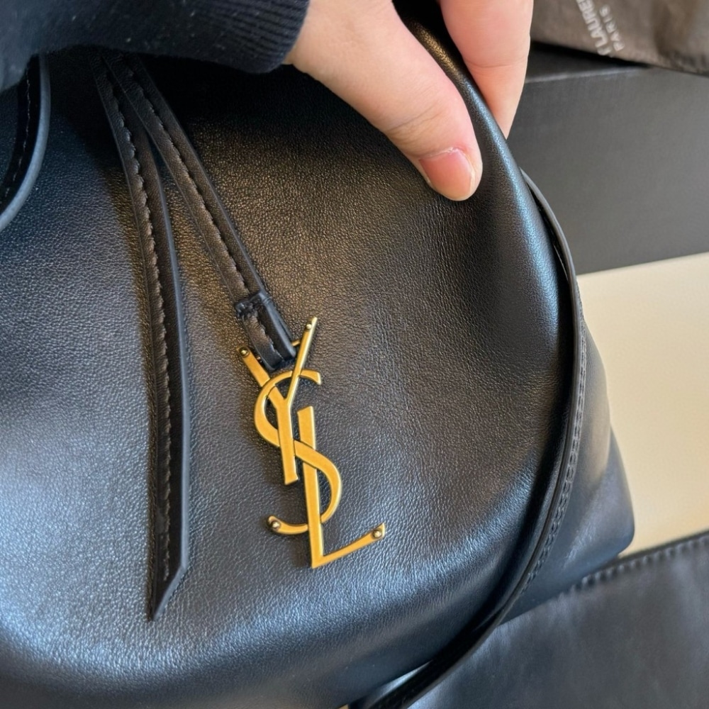 Saint Laurent Paris Vii Pochon Suede Leather Black 24Cm