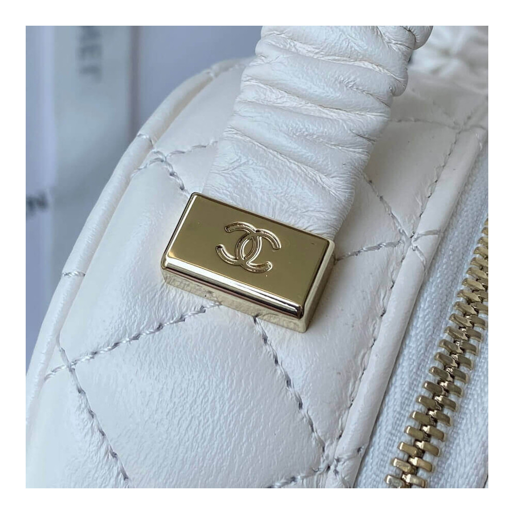 Chanel Small Vanity Case Lambskin