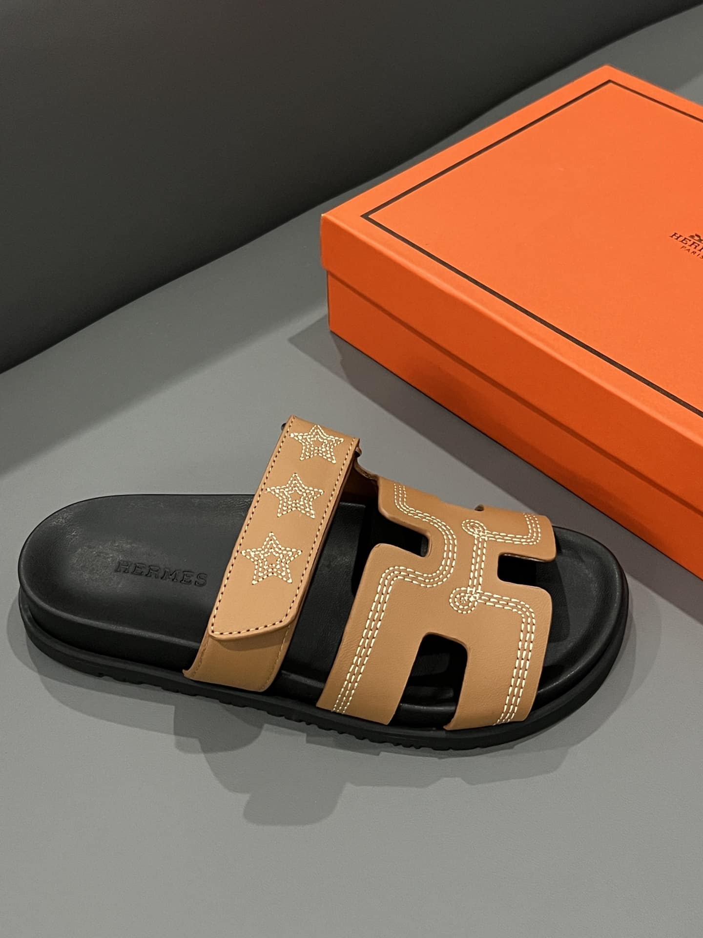 Hermes Chypre Sandal Star Stitched Naturel H232142Z A3350