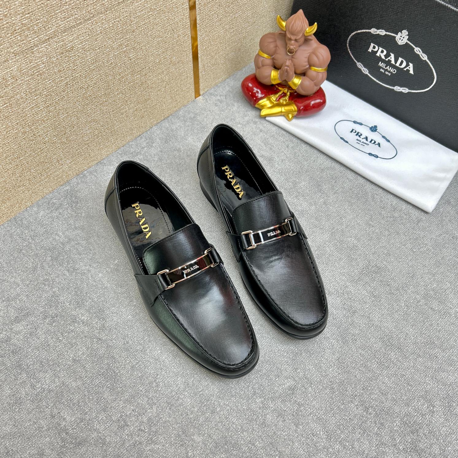 Prada Leather Brushed Plate Bit Logo Black 2Dc215 053 F0002 F G000