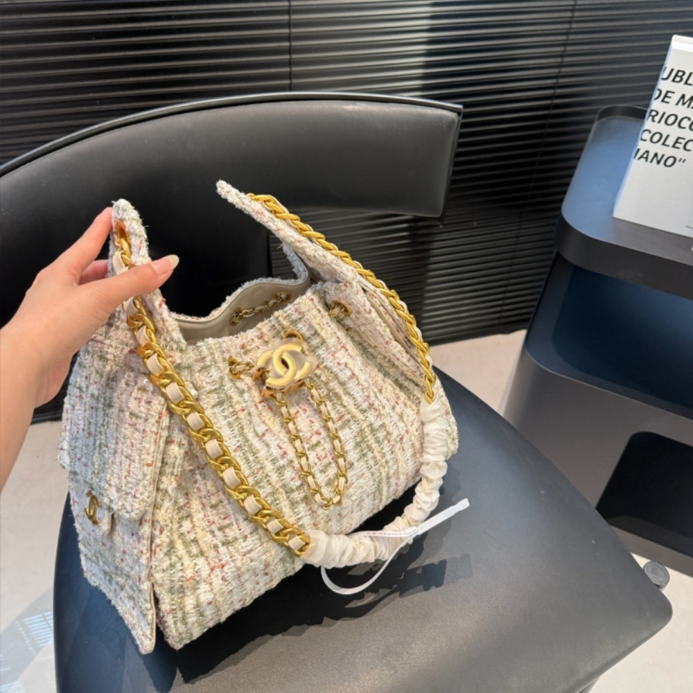 Chanel 25 Small Handbag Tweed And Gold Tone Metal Khaki 26cm AS5293 B21178 NR774