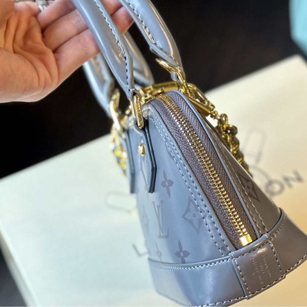 Louis Vuitton Alma Bb Gris Trianon 18Cm M12561