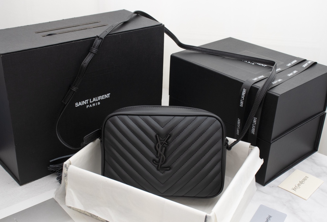 Saint Laurent Lou Camera Bag In Quilted Black Noir Leather 23Cm