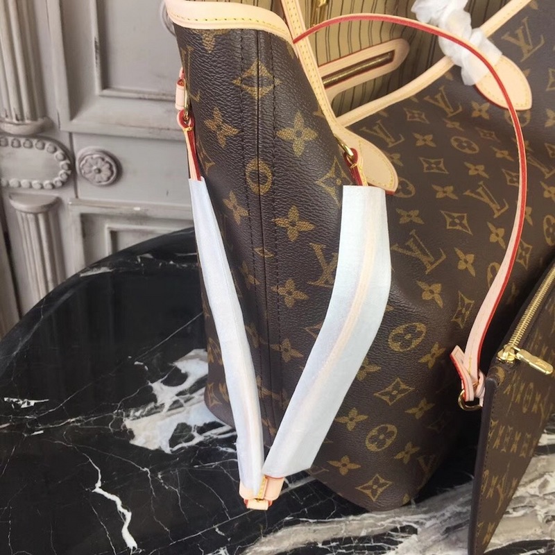 Louis Vuitton Neverfull MM Monogram Canvas Beige 31Cm M46975