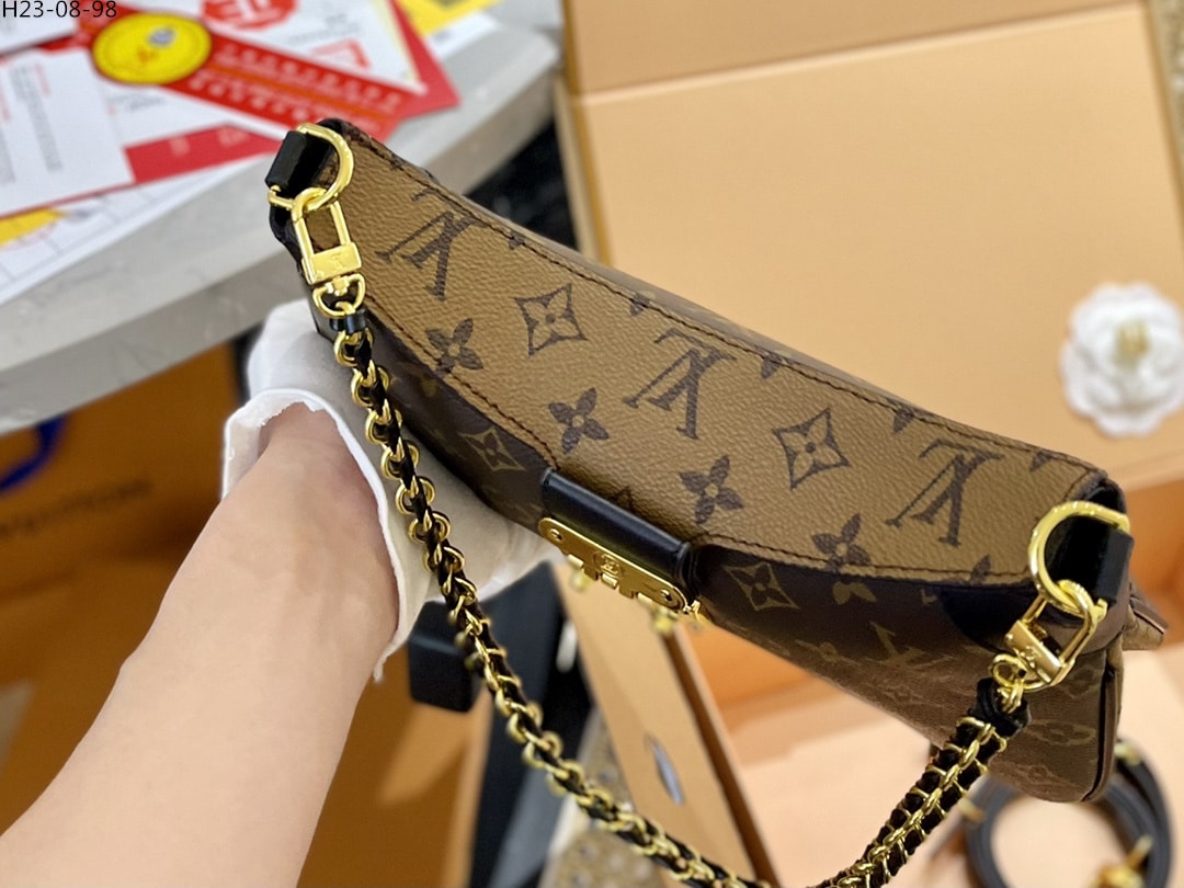 Louis Vuitton Lv Twinny Monogram Canvas 27Cm M46659