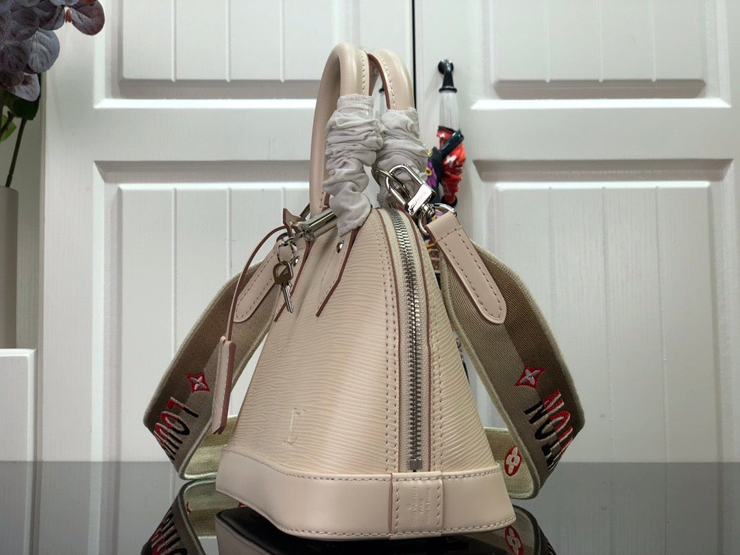 Louis Vuitton Alma Bb 23Cm