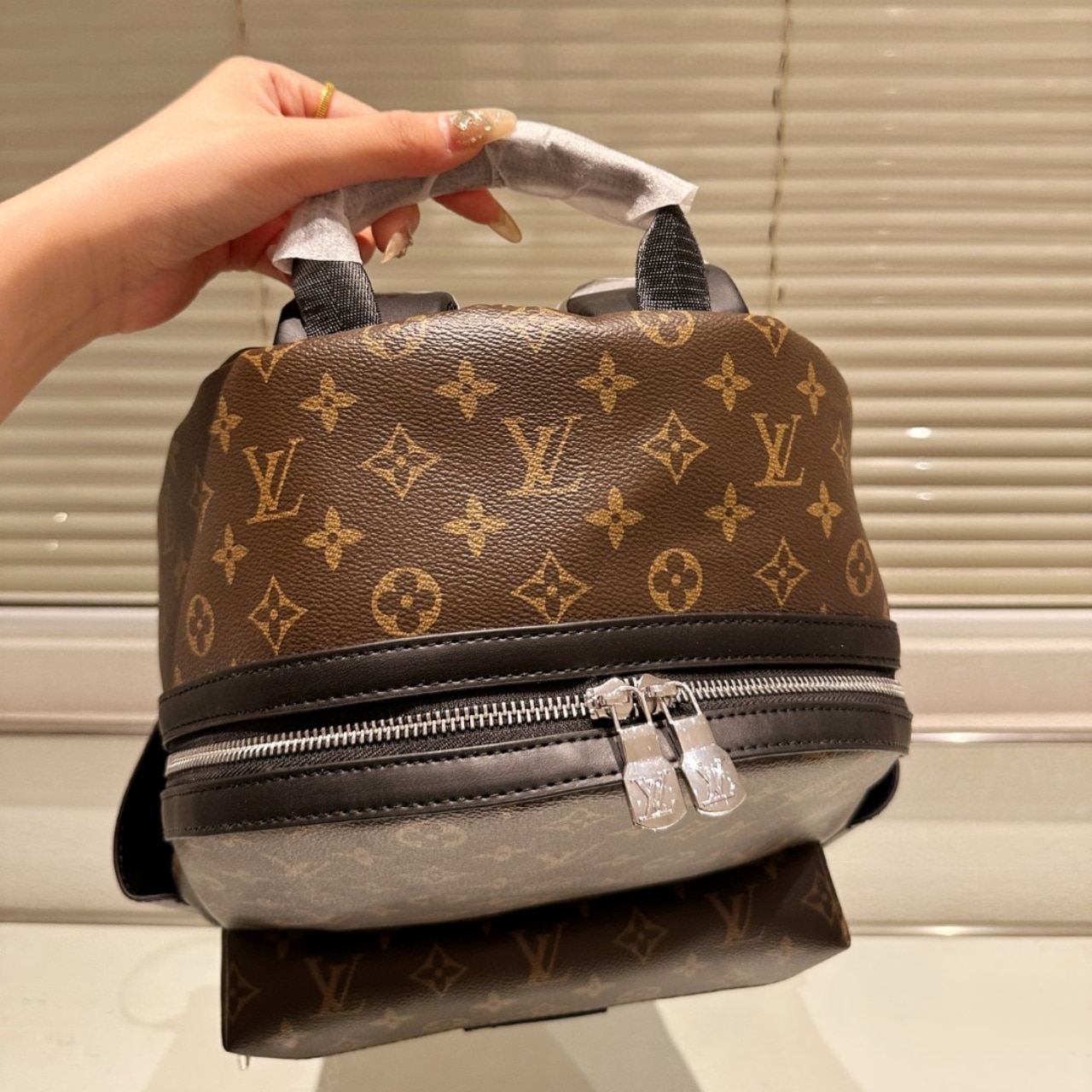 Louis Vuitton Discovery PM Backpack Macassar Monogram Brown 40cm M46684