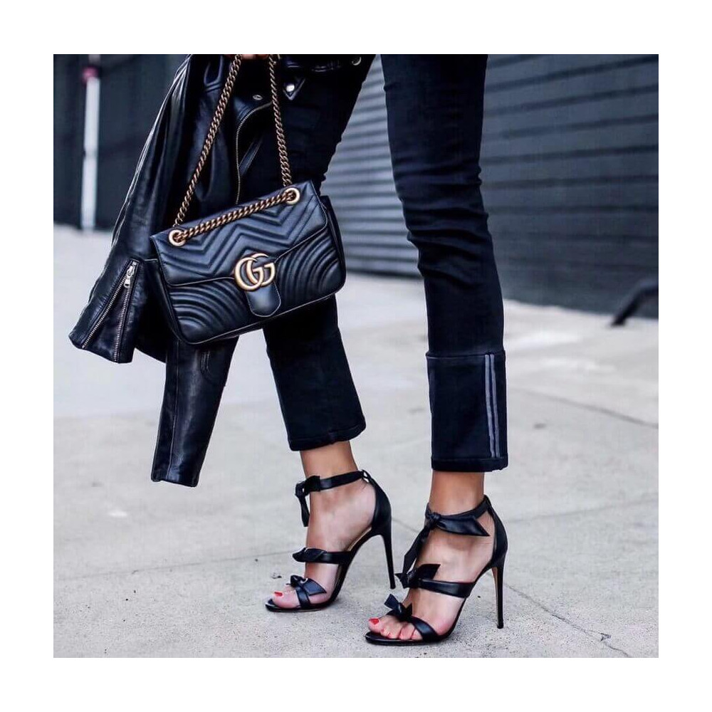Gucci GG Marmont Matelasse Chevron Leather Small Shoulder Bag Black