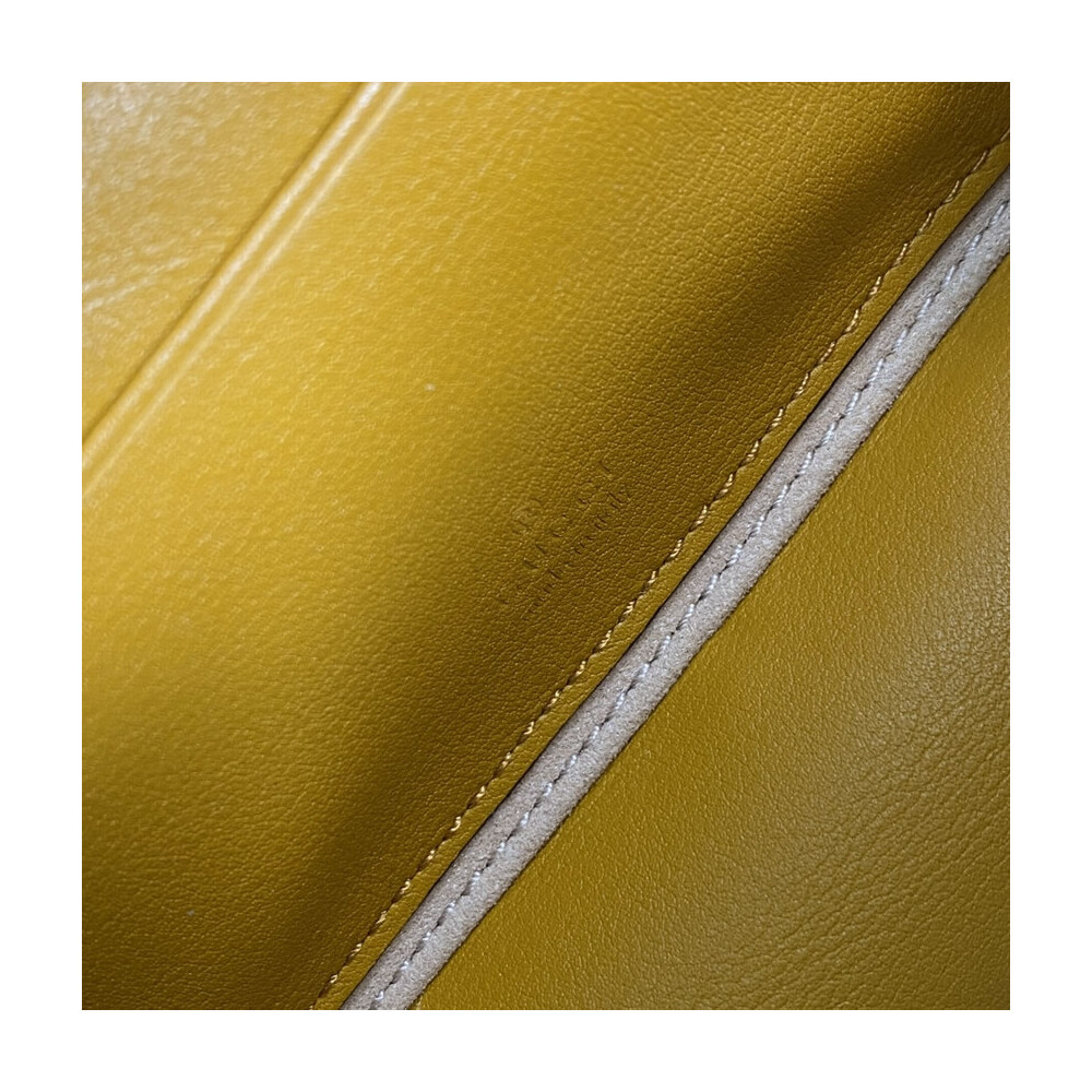 Gucci Interlocking G Mini Bag in Yellow Leather