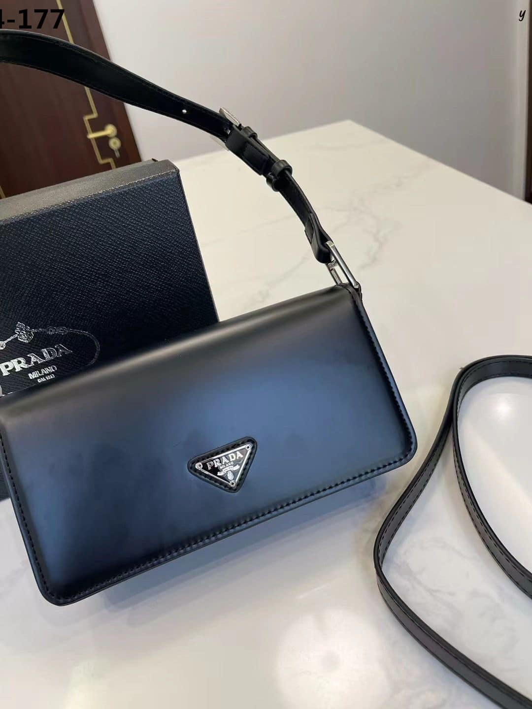 Prada Brushed Leather Prada Femme Bag Black 22Cm
