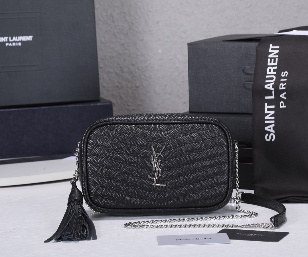 Saint Laurent Lou Camera Bag In Quilted Noir Leather Black 18Cm