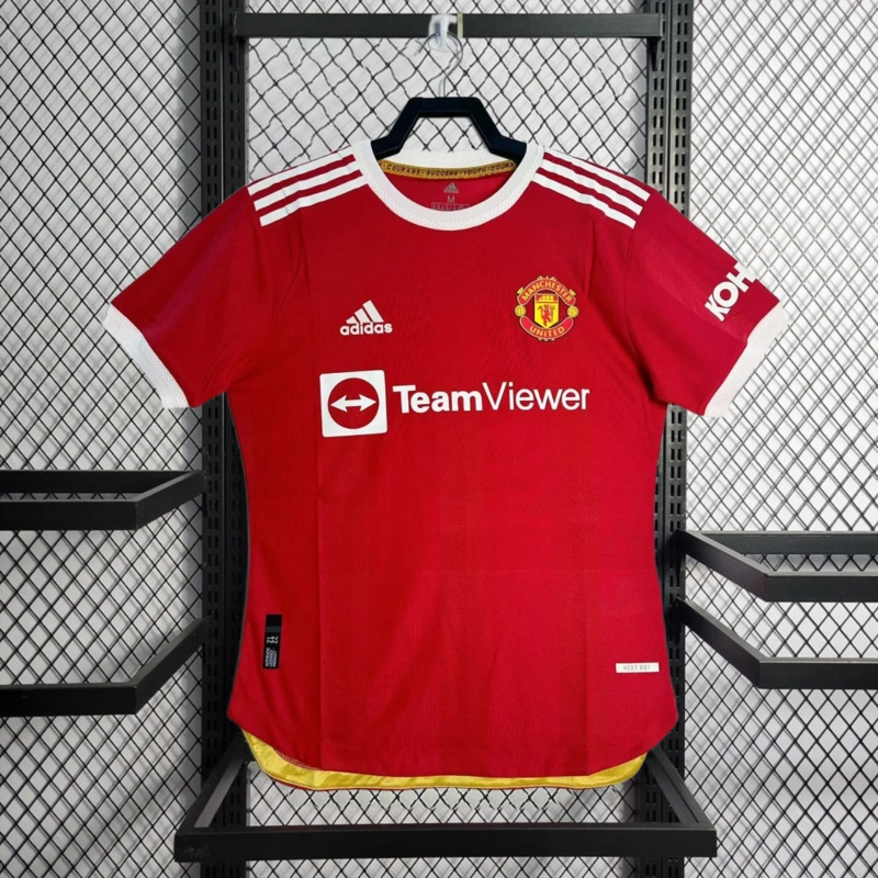 Retro Player 2021-22 Manchester United Home Football jersey Retro