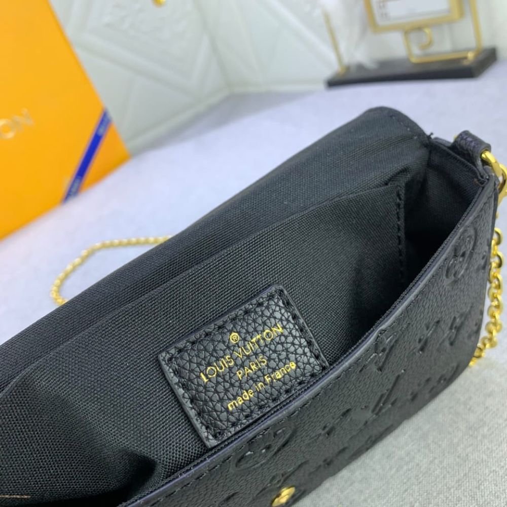 Louis Vuitton Félicie Pochette Monogram Empreinte Leather Crossbody Bag Black 21cm M82477