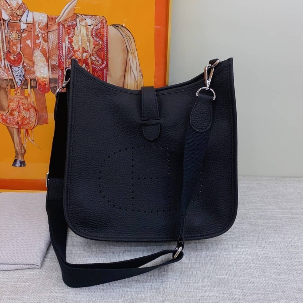 Hermes Clemence Evelyne Pm 25Cm Black Noir