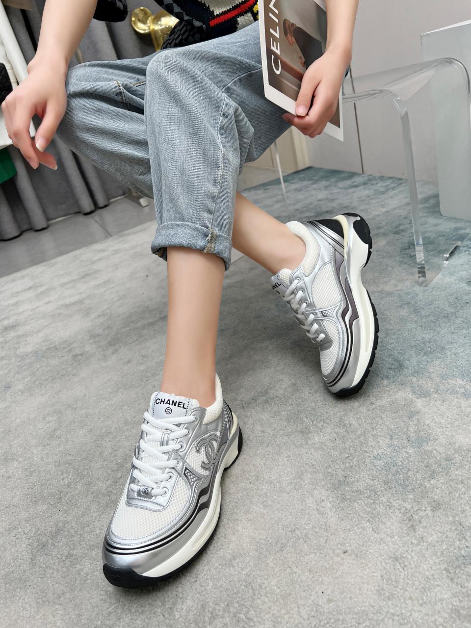 Chanel 23C Silver Metallic Cc Logo Lace Up Flat Runner Trainer Sneaker White G39792 Y56368 K5451