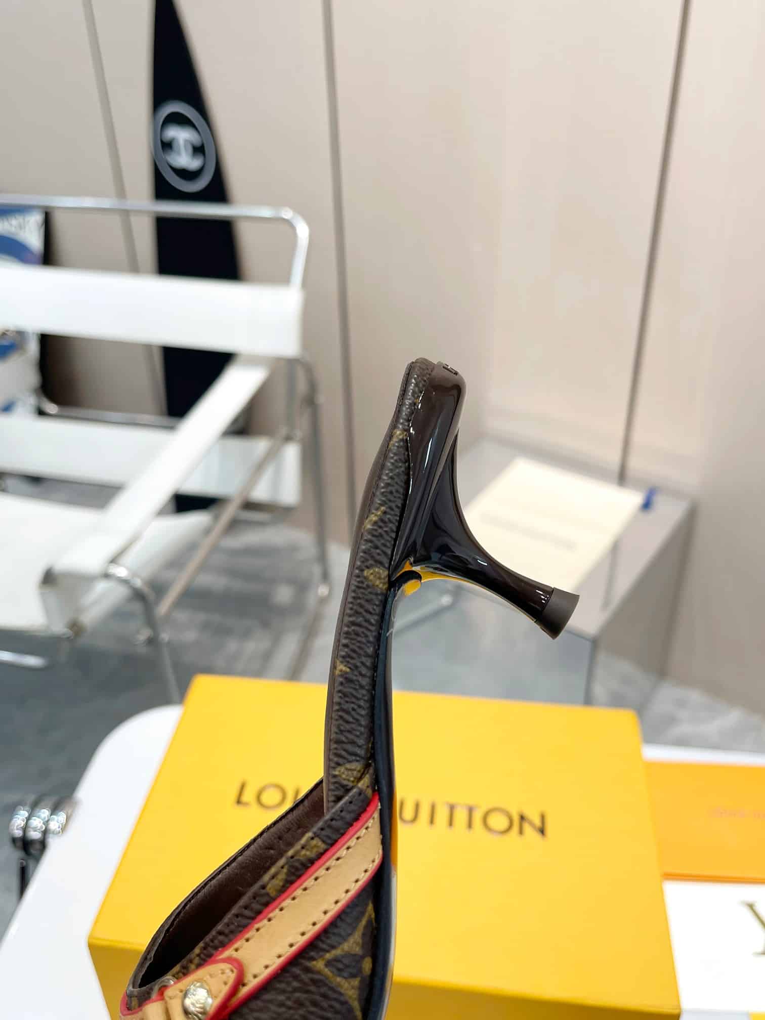 Louis Vuitton Neo Revival Mule Monogram Canvas