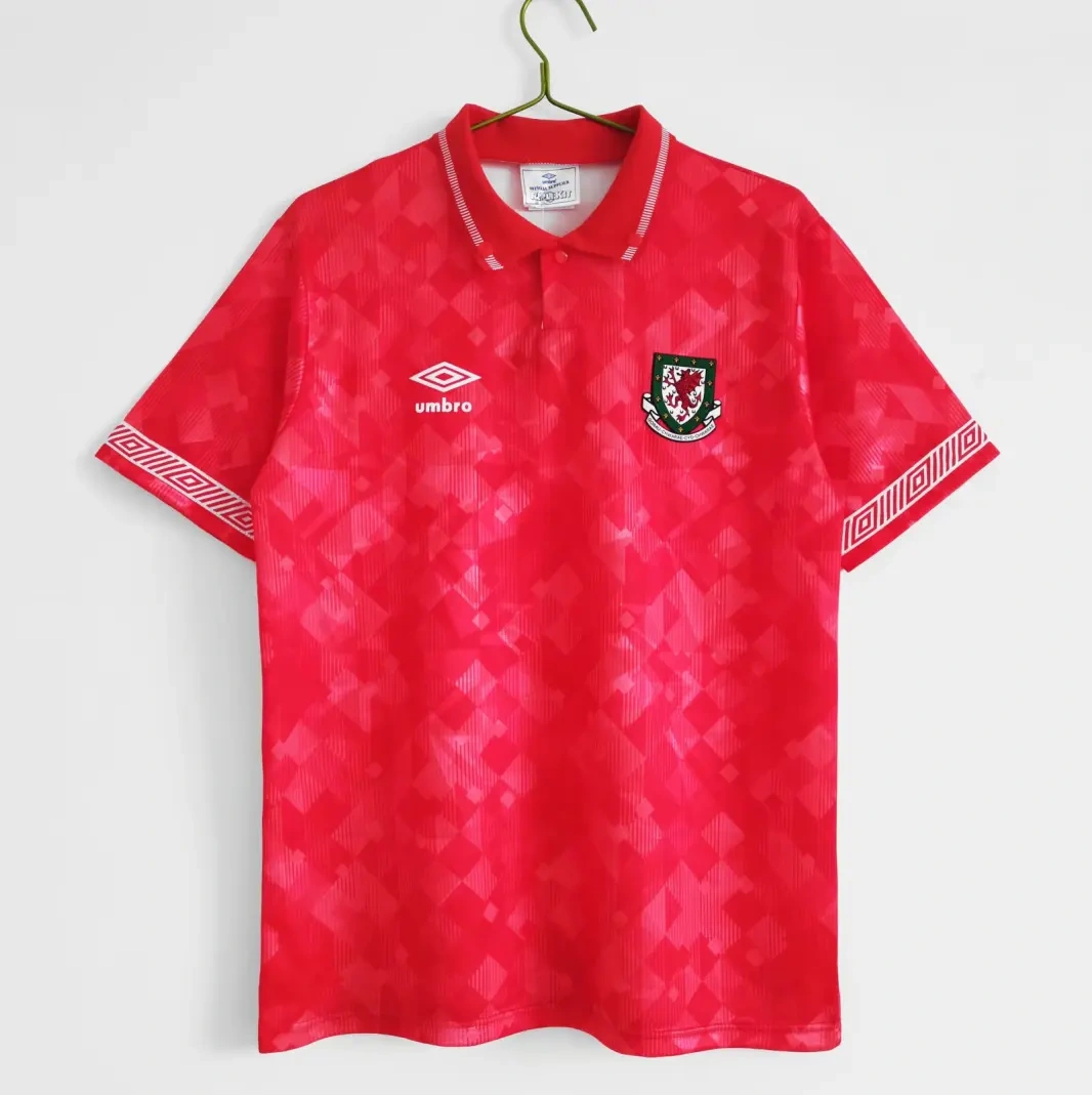 Retro 1990-92 Wales home retro football jersey
