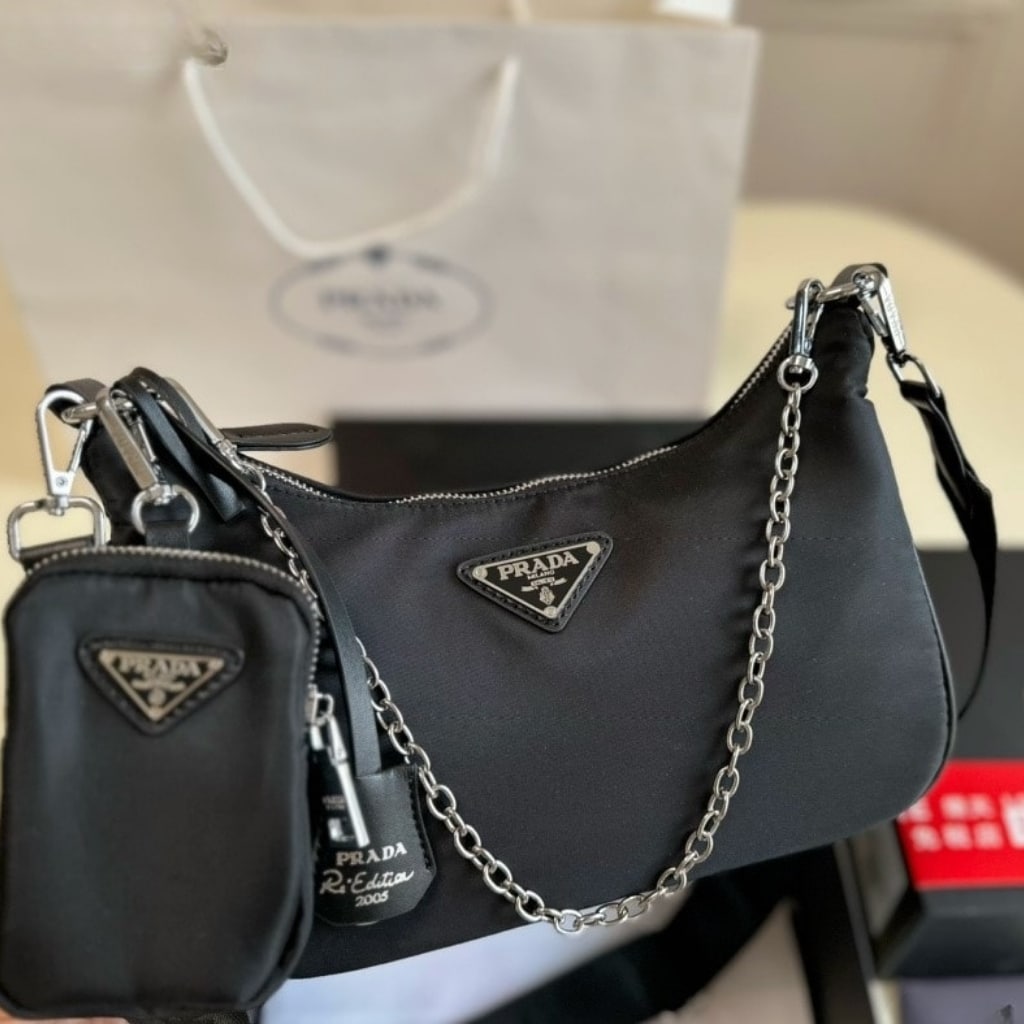 Prada Re Edition 2005 Re Nylon Bag Black 22cm 1BH204 R064 F0002 V V9L