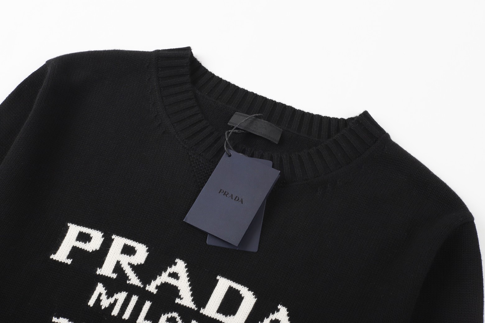 PRAD Pula - Autumn and winter sweater