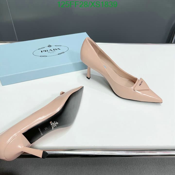 Prada Cleavage Nero Leather Pumps Pink