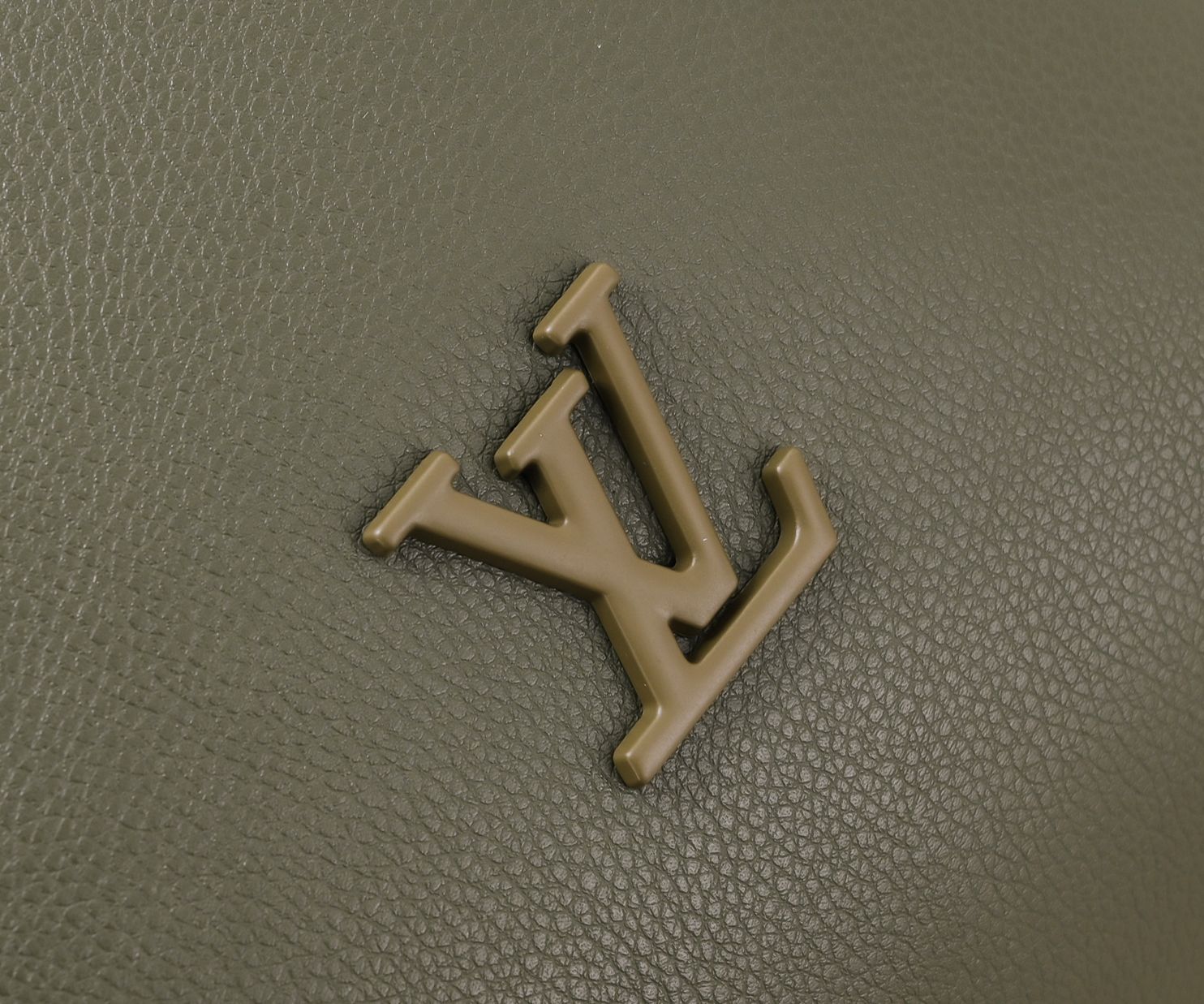 Louis Vuitton Keepall Bandouli Re 50 Khaki