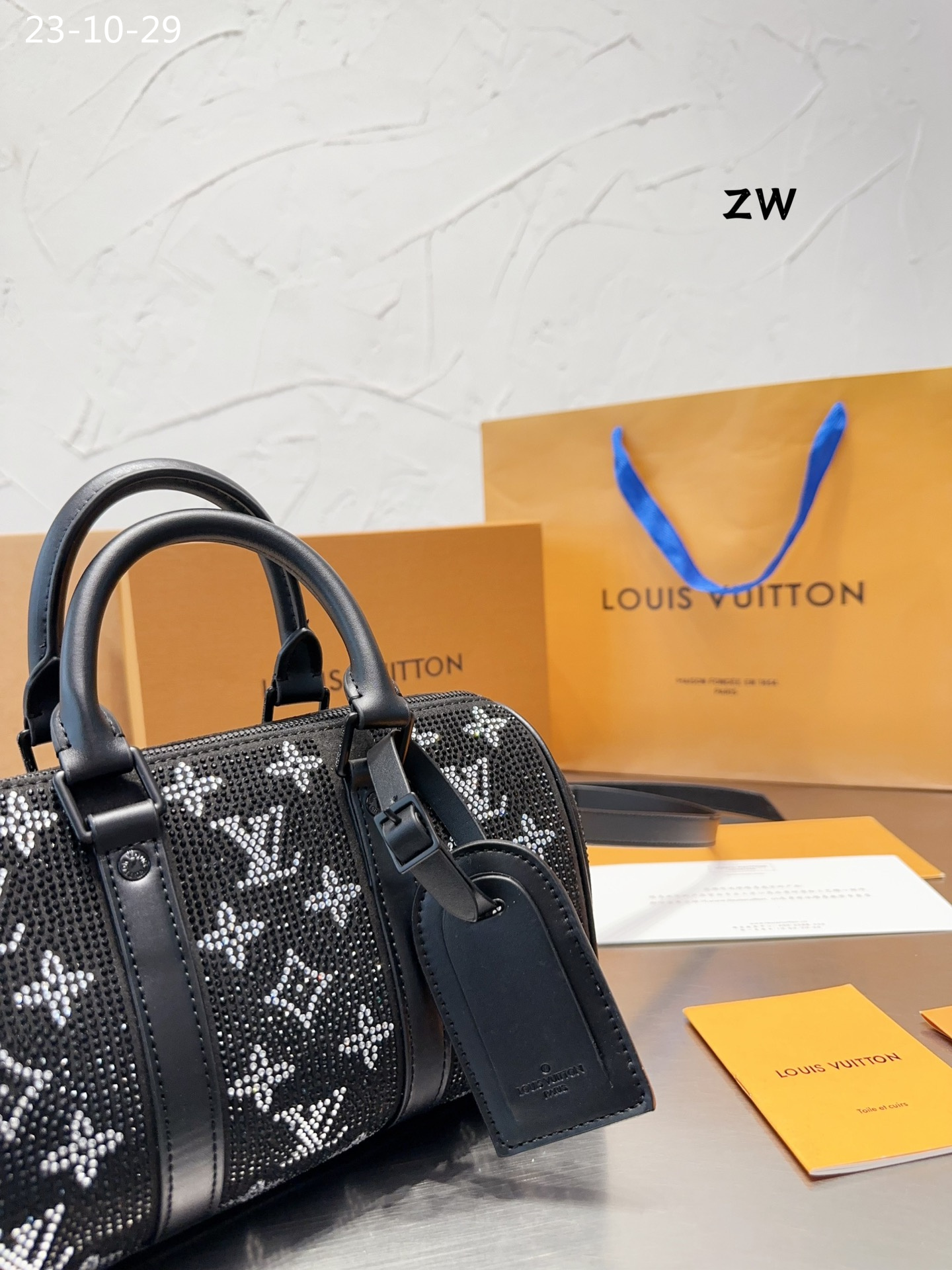 Louis Vuitton Crystal Keepall Bandouli Re 25 Black 25Cm