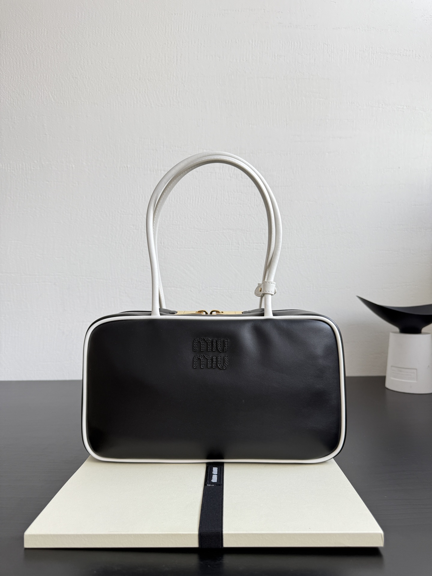 MIUMIU Beau leather bag-BLACK