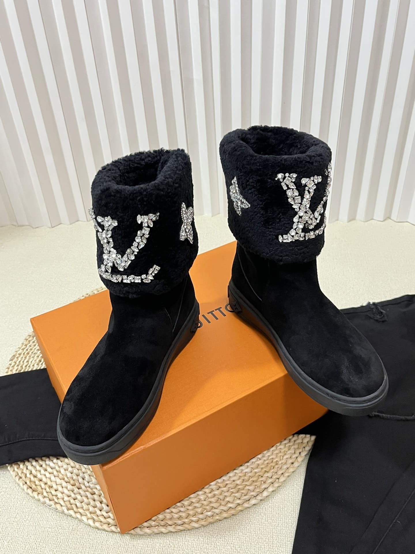 Louis Vuitton Ankle Boot Studded With Diamonds Black
