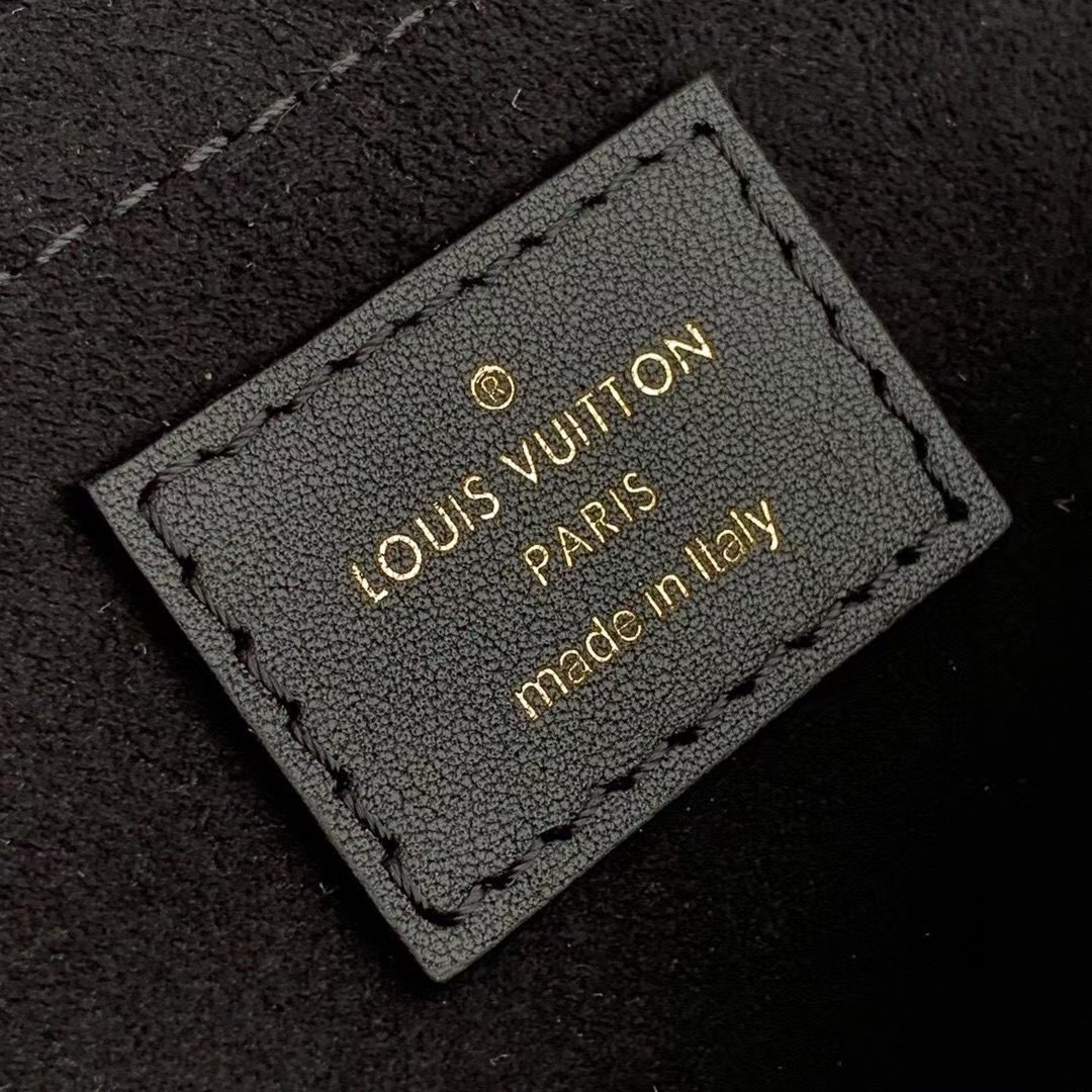 Louis Vuitton New Wave Chain 24Cm Black M58552