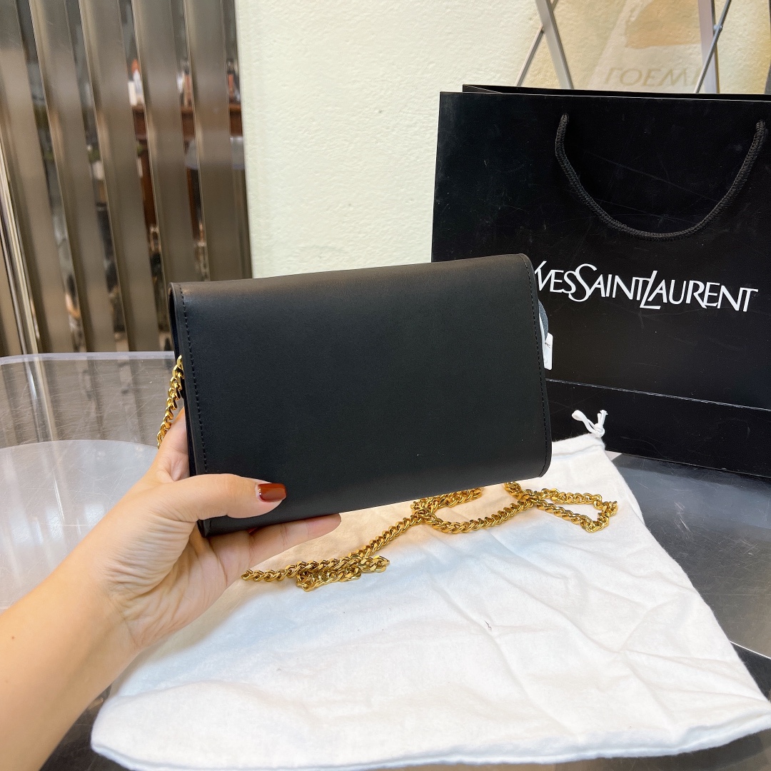 Saint Laurent Uptown Chain Wallet In Grain De Poudre Embossed Black 19Cm 6077881Gf0J1000